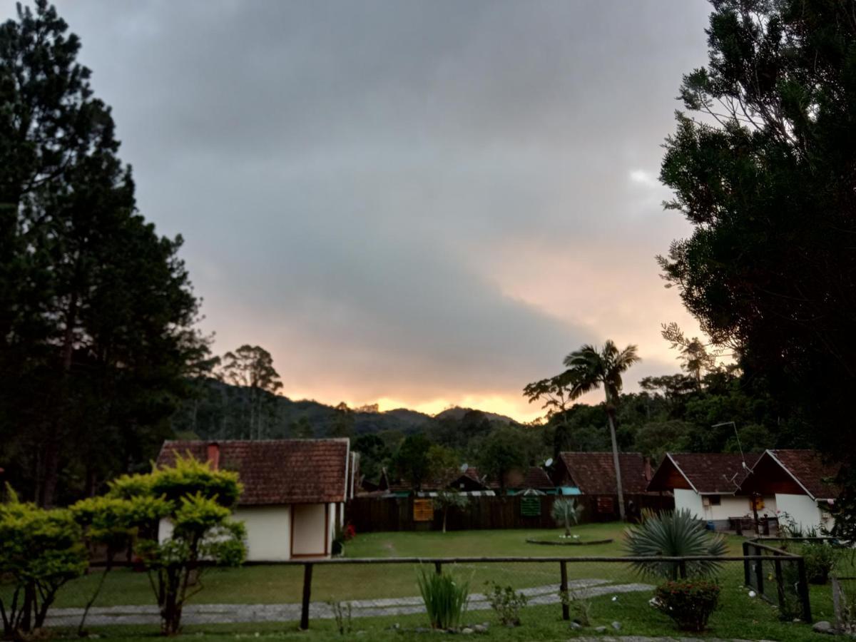 Pousada Sitio Dos Pinhais วิสกอนจิ จิ เมาอา ภายนอก รูปภาพ